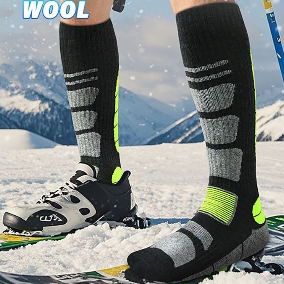 ถุงเท้ากันหนาวขนแกะเมอริโน GTU - Wool Hiking Sock บทวิจารณ์และราคา